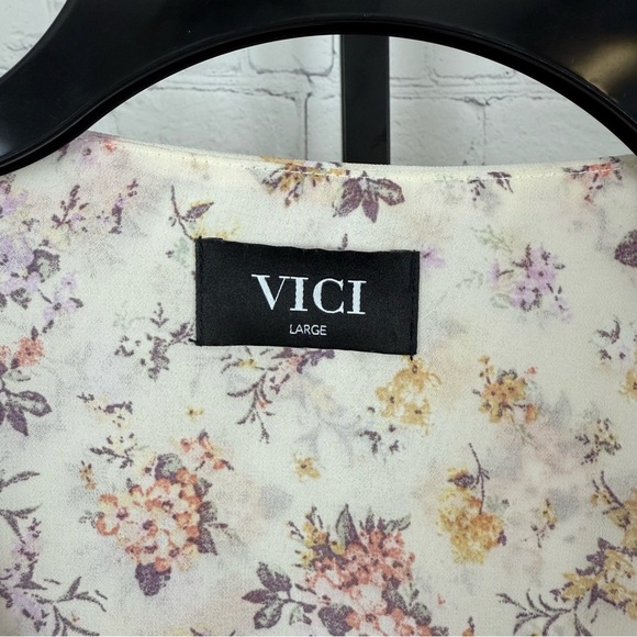 VICI Floral Tie Front Long Sleeve Crop Top Size Large - Picture 3 of 7